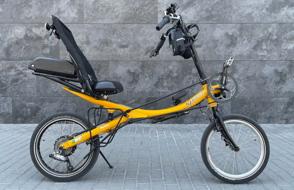 Bicicleta Spirit con motor y luces